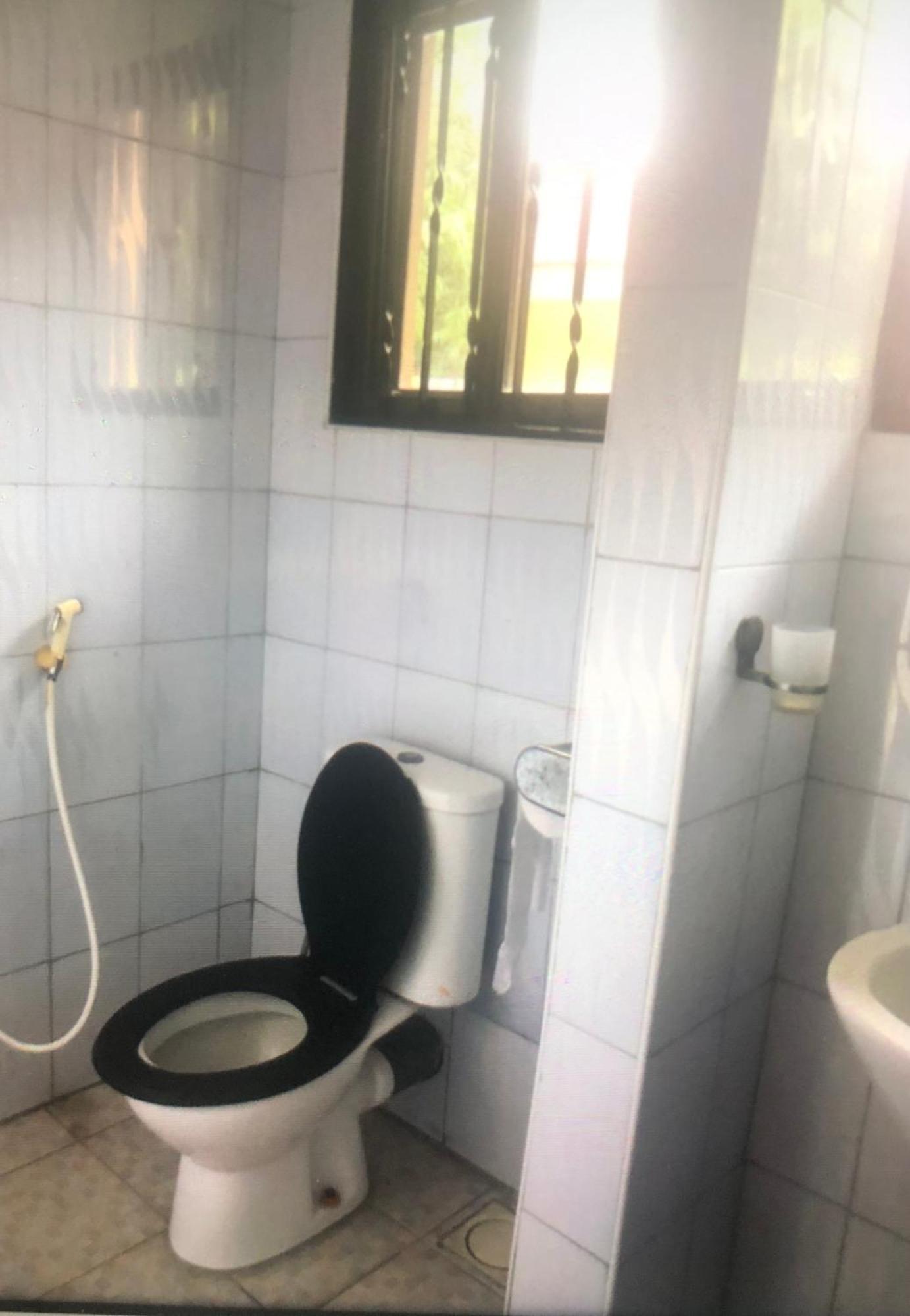 Tatys Homestay Darüsselam Dış mekan fotoğraf