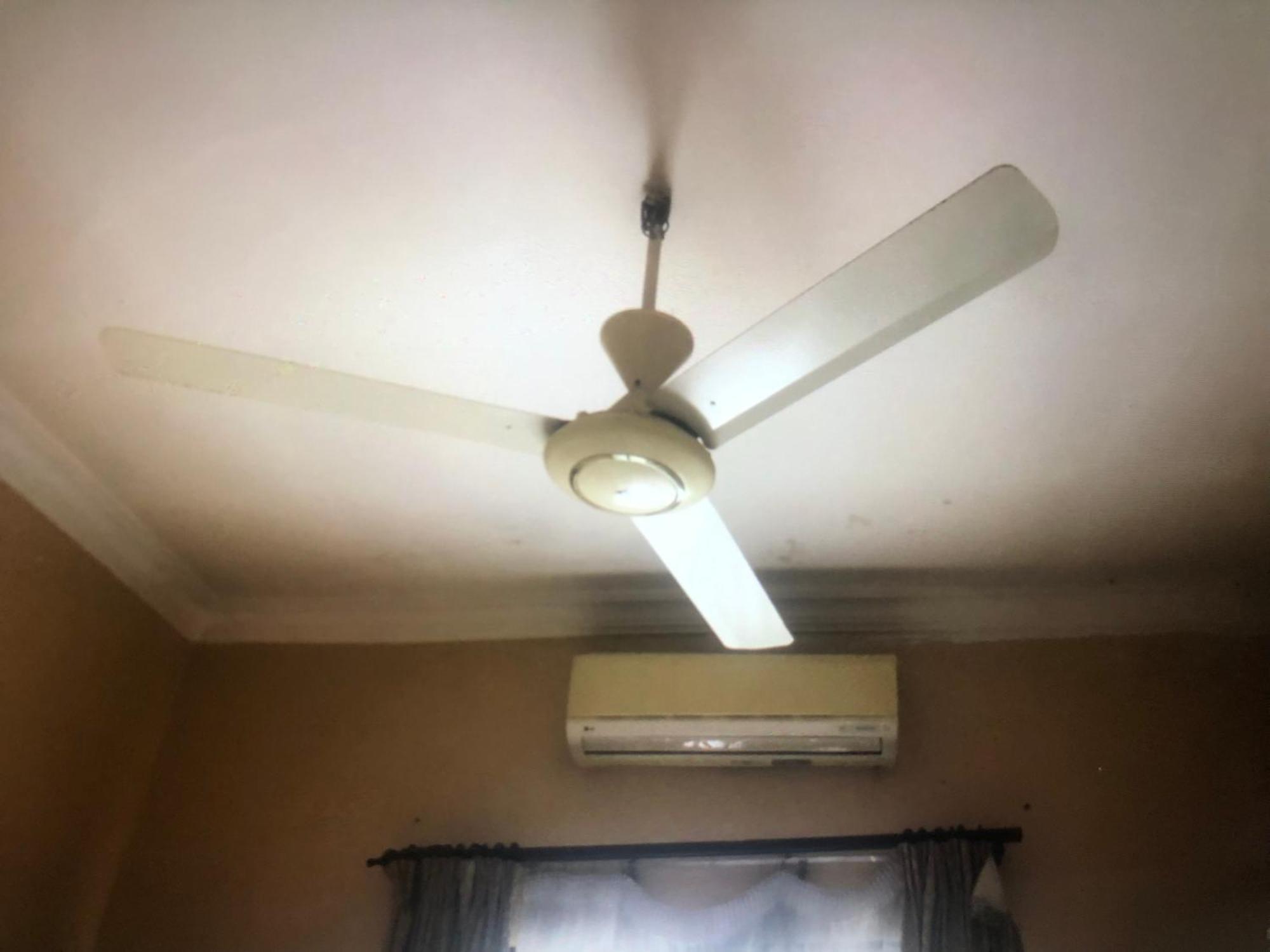 Tatys Homestay Darüsselam Dış mekan fotoğraf