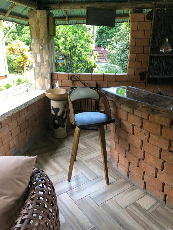 Tatys Homestay Darüsselam Dış mekan fotoğraf