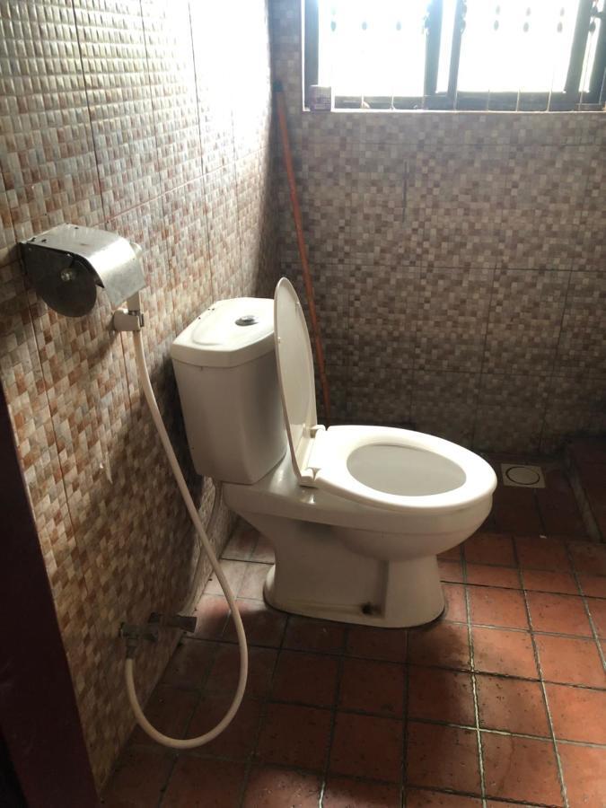 Tatys Homestay Darüsselam Dış mekan fotoğraf